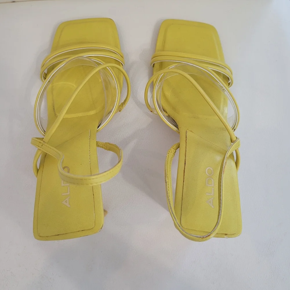 Aldo Yellow Strappy Square Toe Triangle Heels Womens Size US7 / EUR 37.5